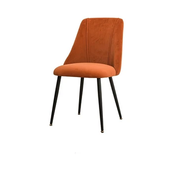 Съвременен стол за хранене с мека тапицерия, целящ да им покаже един прост дизайн странично на стола за сядане, без рамо, метален стол